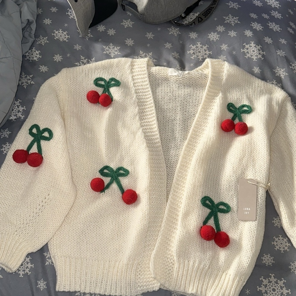 ๐ Luna Ivy cherry ๐ Fruit Cardigan Sweater ๐๐ - Picture 6 of 9